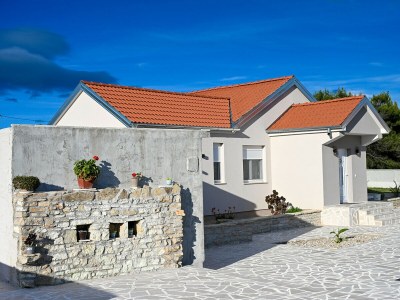 Holiday house Holiday Home Marija with pool - Outdoor photo 10