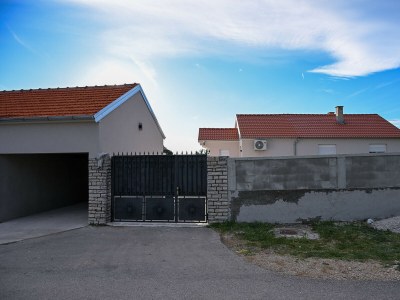 Holiday house Holiday Home Marija with pool - Outdoor photo 12