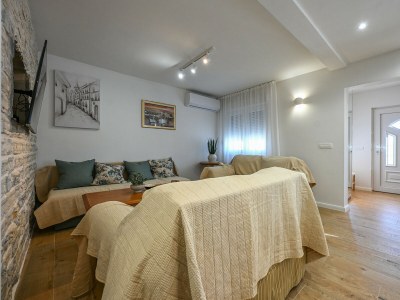 Holiday house Holiday Home Marija with pool - Features photo 19