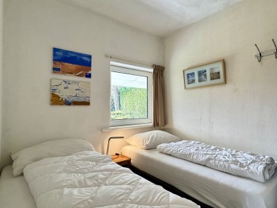 Holiday house Zeewaard 37 - Outdoor photo 12