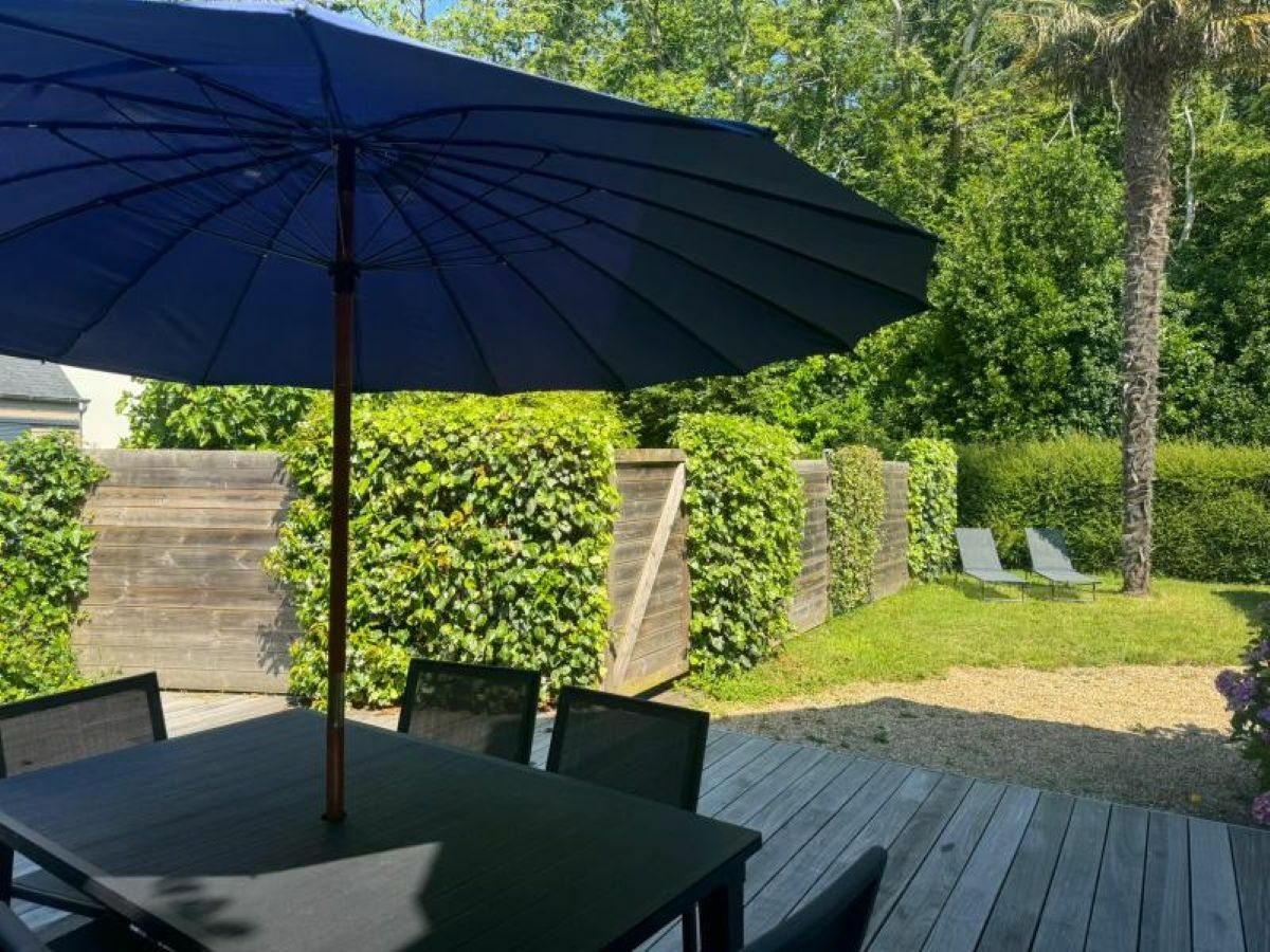 Holiday house No title