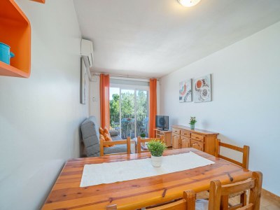 Apartment Apartment in Empuriabrava near Sandy Beach - Features photo 11