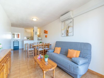 Apartment Apartment in Empuriabrava near Sandy Beach - Features photo 13