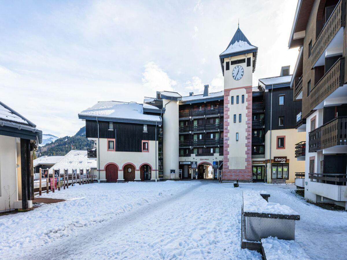 Apartment Apartment in Morillon near Ski Slopes - Outdoor photo 3