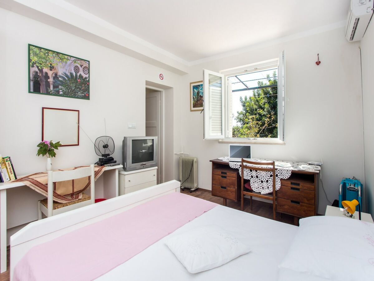 Apartment Apartments Ljubimir - One-Bedroom Apartment with Shared Terrace - Bambo - Features photo 5