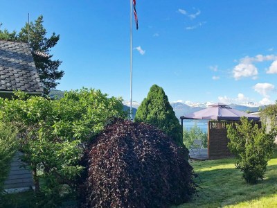 Holiday house 6 person holiday home in Utvik - Outdoor photo 5