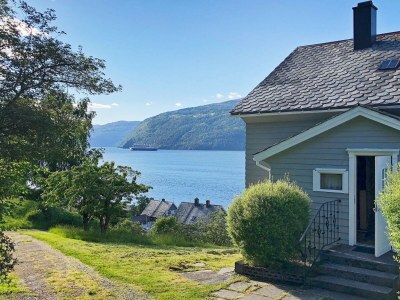 Holiday house 6 person holiday home in Utvik - Outdoor photo 9