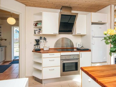 Holiday house 4 star holiday home in - Outdoor photo 6