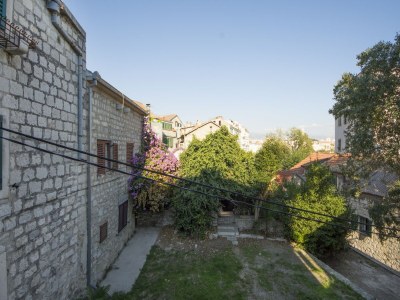 Apartment Apartments Stone Elegance (ST) - Double Room (Saskinja) in Split - Apartment