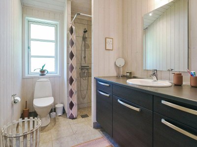 Holiday house 4 star holiday home in - Outdoor photo 6