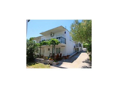 Apartment Apartments Neven - One Bedroom Apartment with Terrace and Garden View (A2) in Drace - Apartment