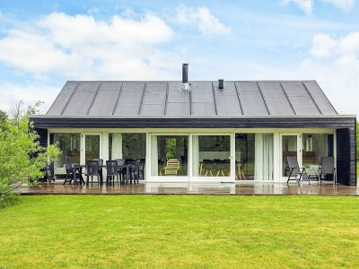 Holiday house 4 star holiday home in Brovst - Outdoor photo 2