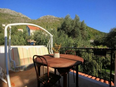 Apartment Villa Ro - Ela - Double or Twin Room with Balcony and Sea View - S4 in Brsecine - Apartment
