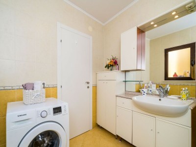 Apartment Apartment Veronika - One Bedroom Apartment with Terrace - Features photo 12
