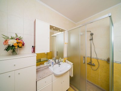 Apartment Apartment Veronika - One Bedroom Apartment with Terrace - Features photo 13