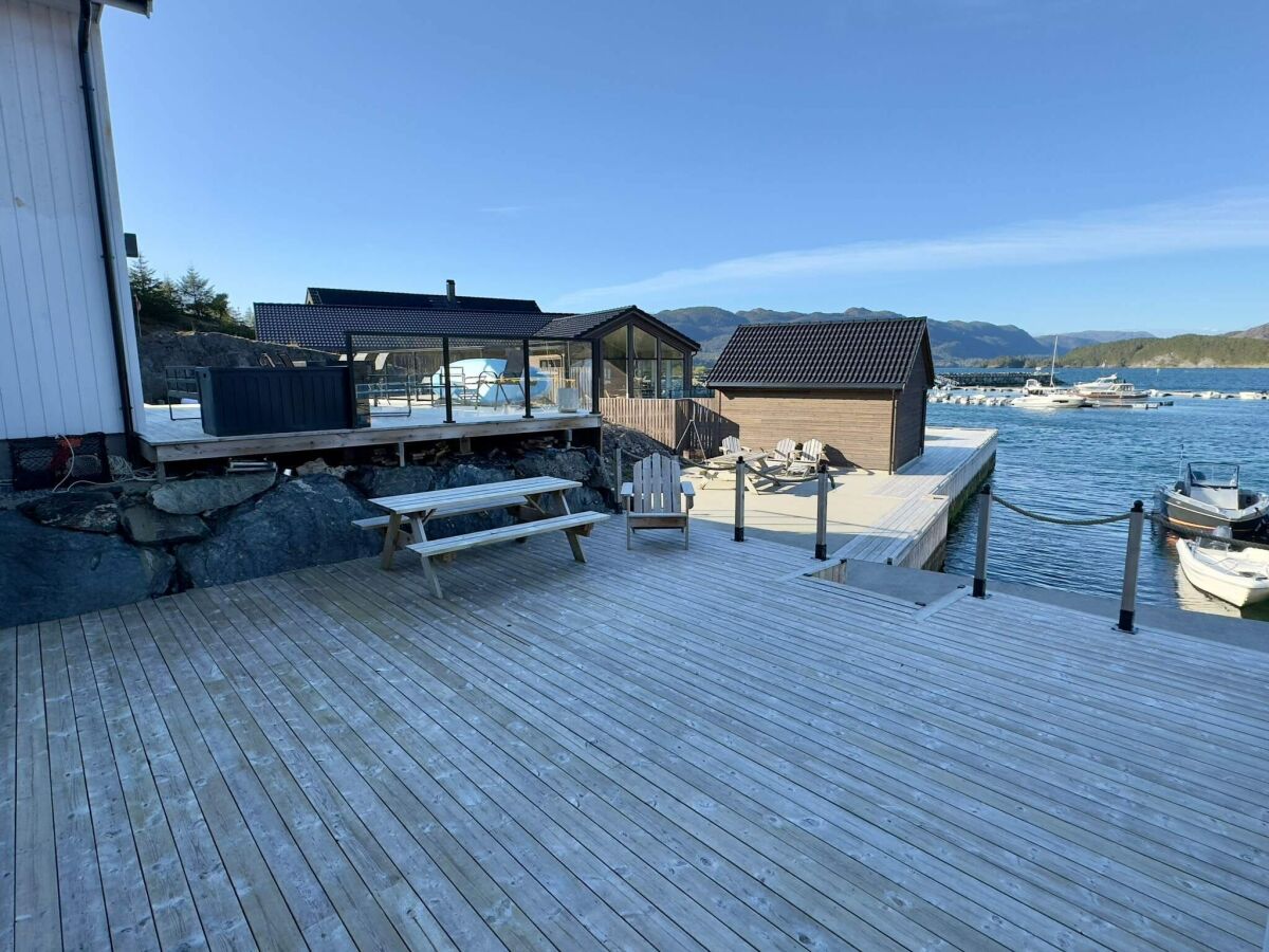 Holiday house 4 star holiday home in Huglo - Outdoor photo 4