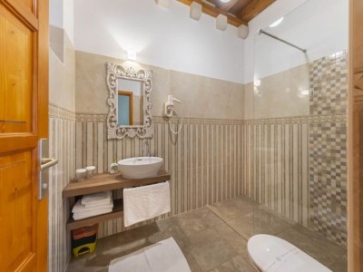 Villa Villa Gradi-Five Bedroom Villa with outdoor Pool - Features photo 14