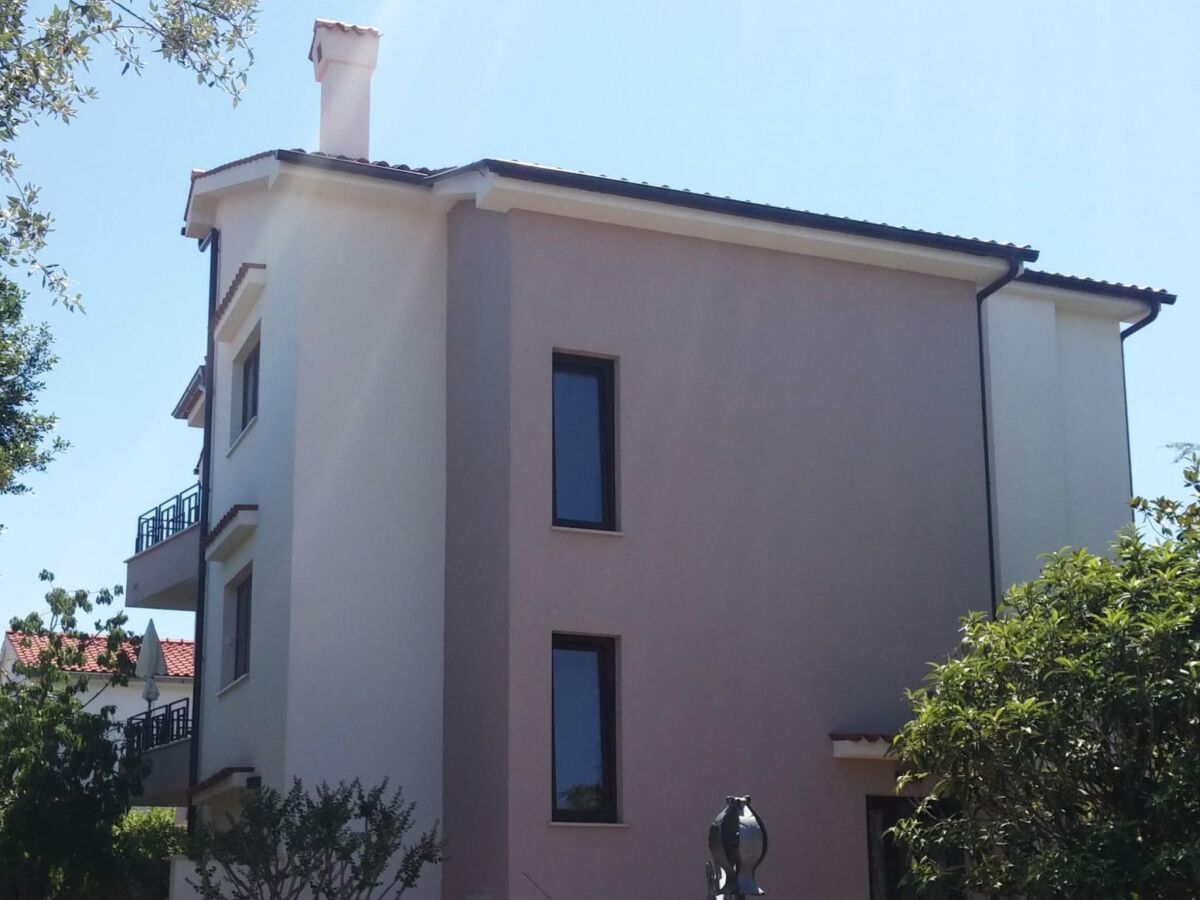 Apartment Scenic and Refined Krk Apartment with Terrace - One Bedroom Apartment with Terrace - Outdoor photo 3