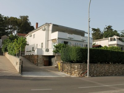 Apartment Serene Sea View Krk Apartment with Balcony - Two Bedroom Apartment with Sea View and Balcony - Outdoor photo 3