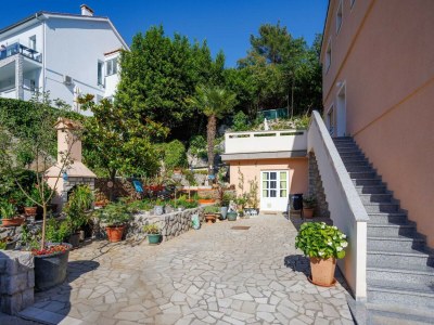 Apartment Beachfront Cozy Krk Apartment with Balcony - One Bedroom Apartment with Balcony - Outdoor photo 4