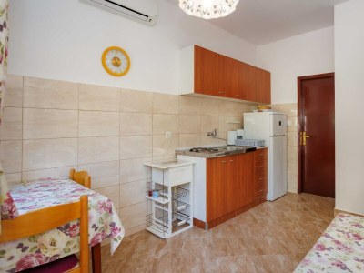 Apartment Beachfront Cozy Krk Apartment with Balcony - One Bedroom Apartment with Balcony - Features photo 7