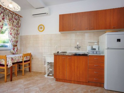 Apartment Beachfront Cozy Krk Apartment with Balcony - One Bedroom Apartment with Balcony - Features photo 10