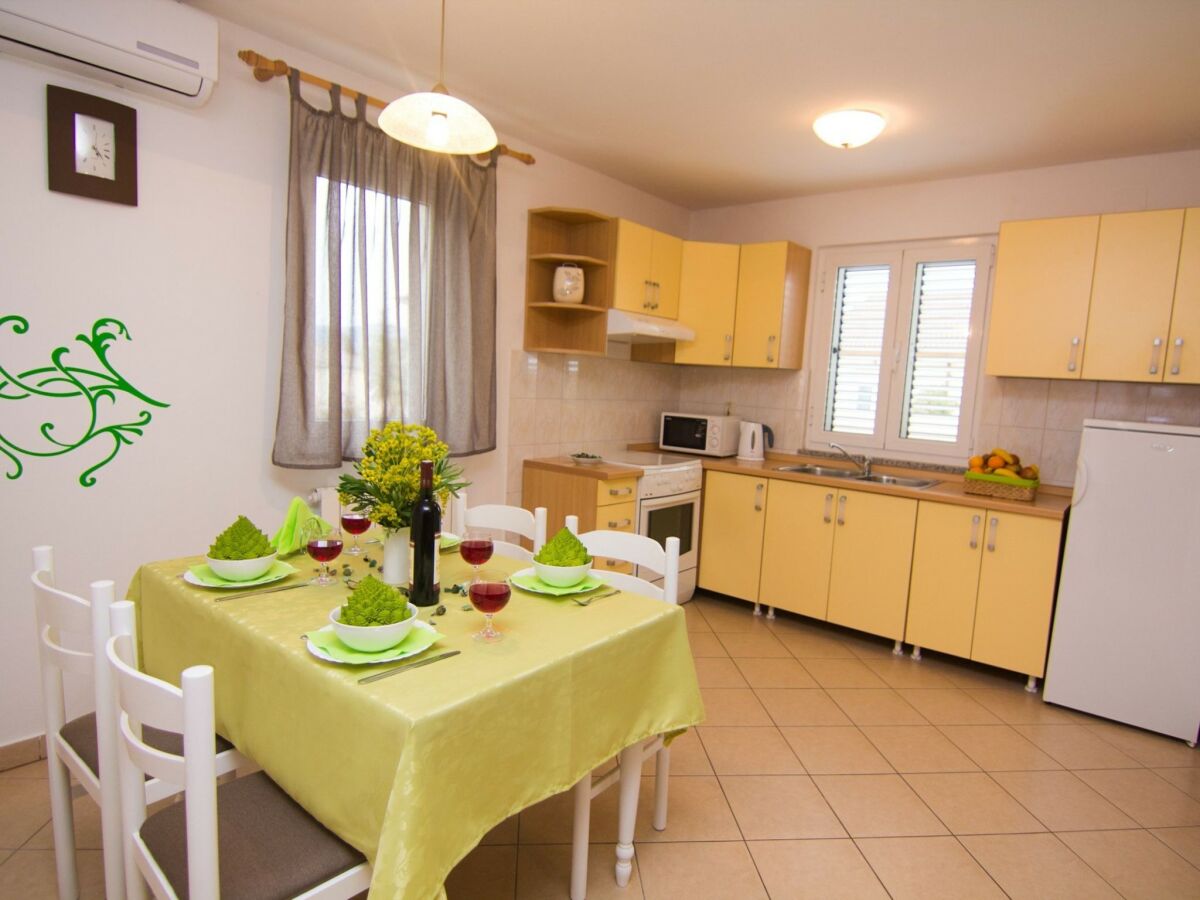 Apartment Refined and Timeless Krk Apartment with Terrace - Two Bedroom Apartment with Terrace - Features photo 3