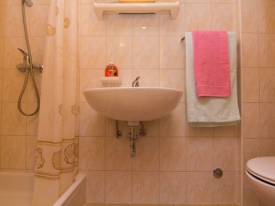 Apartment Refined and Timeless Krk Apartment with Terrace - Two Bedroom Apartment with Terrace - Features photo 2