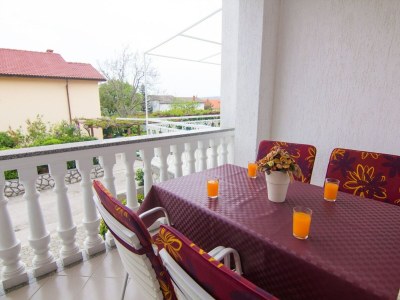 Apartment Refined and Timeless Krk Apartment with Terrace - Two Bedroom Apartment with Terrace - Outdoor photo 23