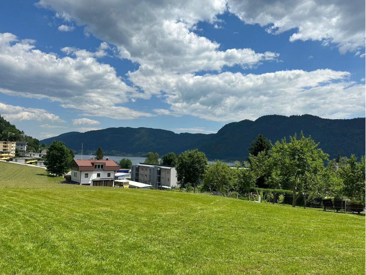 Apartment Wohnung am Ossiacher See mit Bergblick - Outdoor photo 2