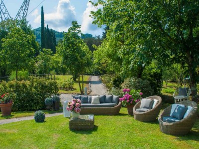 Farmhouse Family Villa close to Beaches and Lucca - Outdoor photo 6