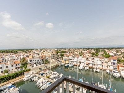 Apartment Apartment in Empuriabrava with Sea Views - Outdoor photo 9