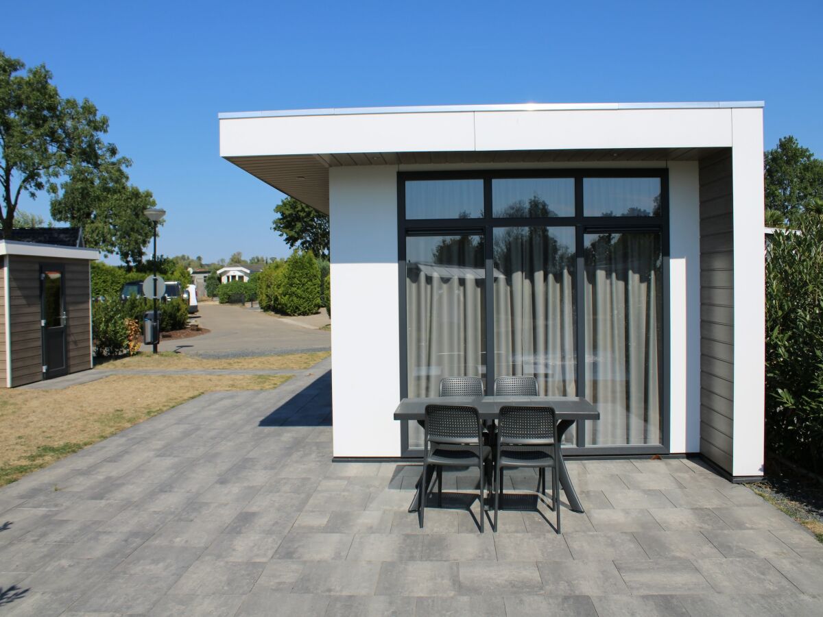 Holiday park Stilvolles Chalet mit Teichblick - Outdoor photo 4