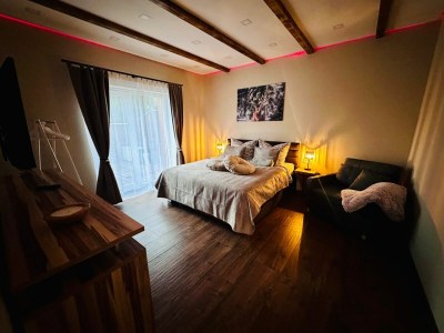 Holiday house Ferienhaus MILA - mit Pool, Sauna, Whirlwanne, 5000qm Privatgelände und Bolzplatz - Features photo 37