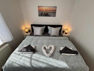 Holiday apartment Haus Ostseesprung - Fewo Sarah Hochparterre gratis WLAN, Parkplatz und gem. Garten - Outdoor photo 9