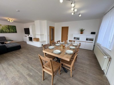 Holiday apartment Haus Ostseesprung - Fewo Sarah Hochparterre gratis WLAN, Parkplatz und gem. Garten - Outdoor photo 12