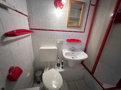 Holiday apartment Haus Ostseesprung - Fewo Valentina im EG mit Terrasse und gem. Garten - Outdoor photo 8