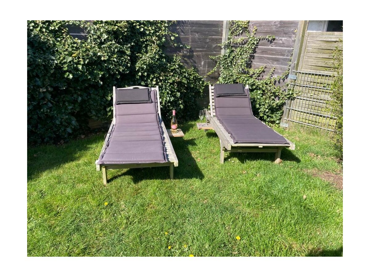 Holiday house No title