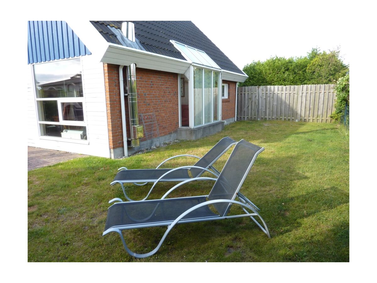 Holiday house No title