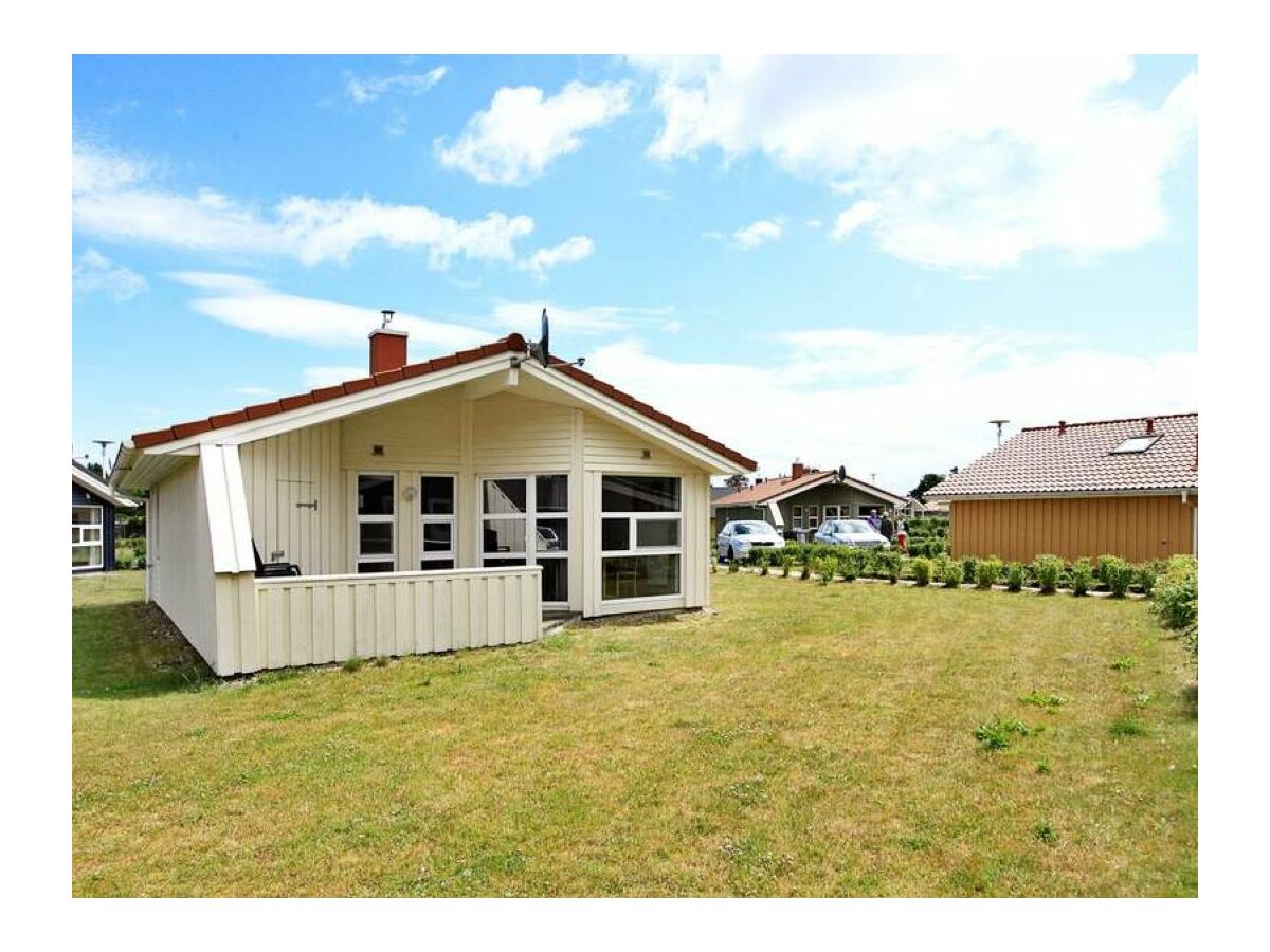 Holiday house Kapitänshus - Strandpark 24 - Outdoor photo 2