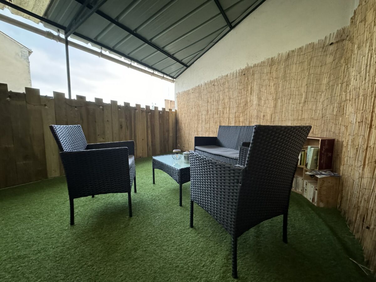 Apartment Apartment in Le Mans near Train Station - Outdoor photo 3