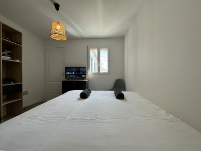 Holiday house House in Le Mans with Private Courtyard - Features photo 11