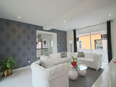 Villa Villa in Moncé-en-Belin nahe Le Mans in Oizé - Villa