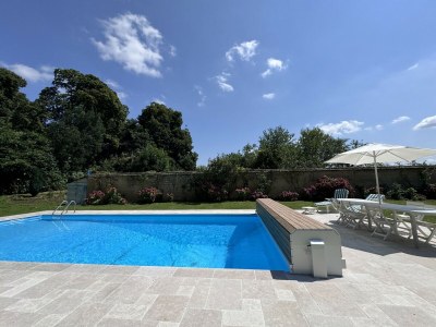 Villa Schloss in Sarthe mit beheiztem Pool - Outdoor photo 2