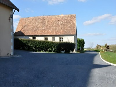 Holiday house Stone House in Sarthe with Historic Chapel - Outdoor photo 2