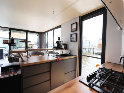 House boat Houseboat with sauna & fantastic view Offingawier - Features photo 8