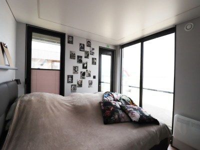 House boat Houseboat with sauna & fantastic view Offingawier - Features photo 11