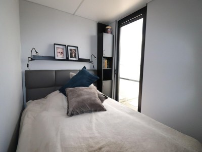 House boat Houseboat with sauna & fantastic view Offingawier - Features photo 14