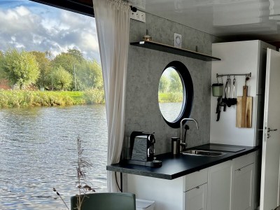 House boat Mi Casita Tiny Boathouse - Features photo 4