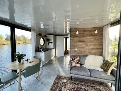 House boat Mi Casita Tiny Boathouse - Features photo 11